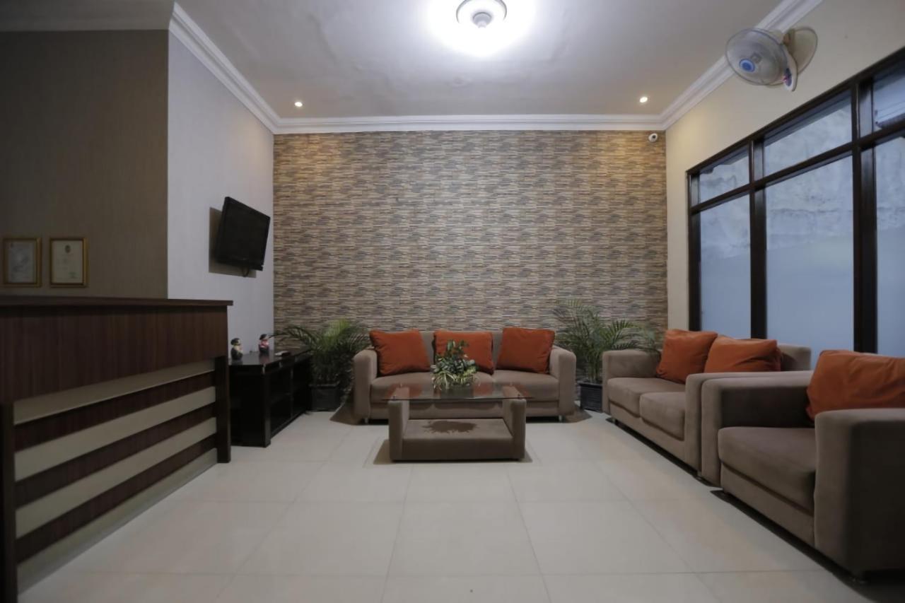 Hotel Atalie Malioboro By Natt'S Hospitality Yogyakarta Kültér fotó