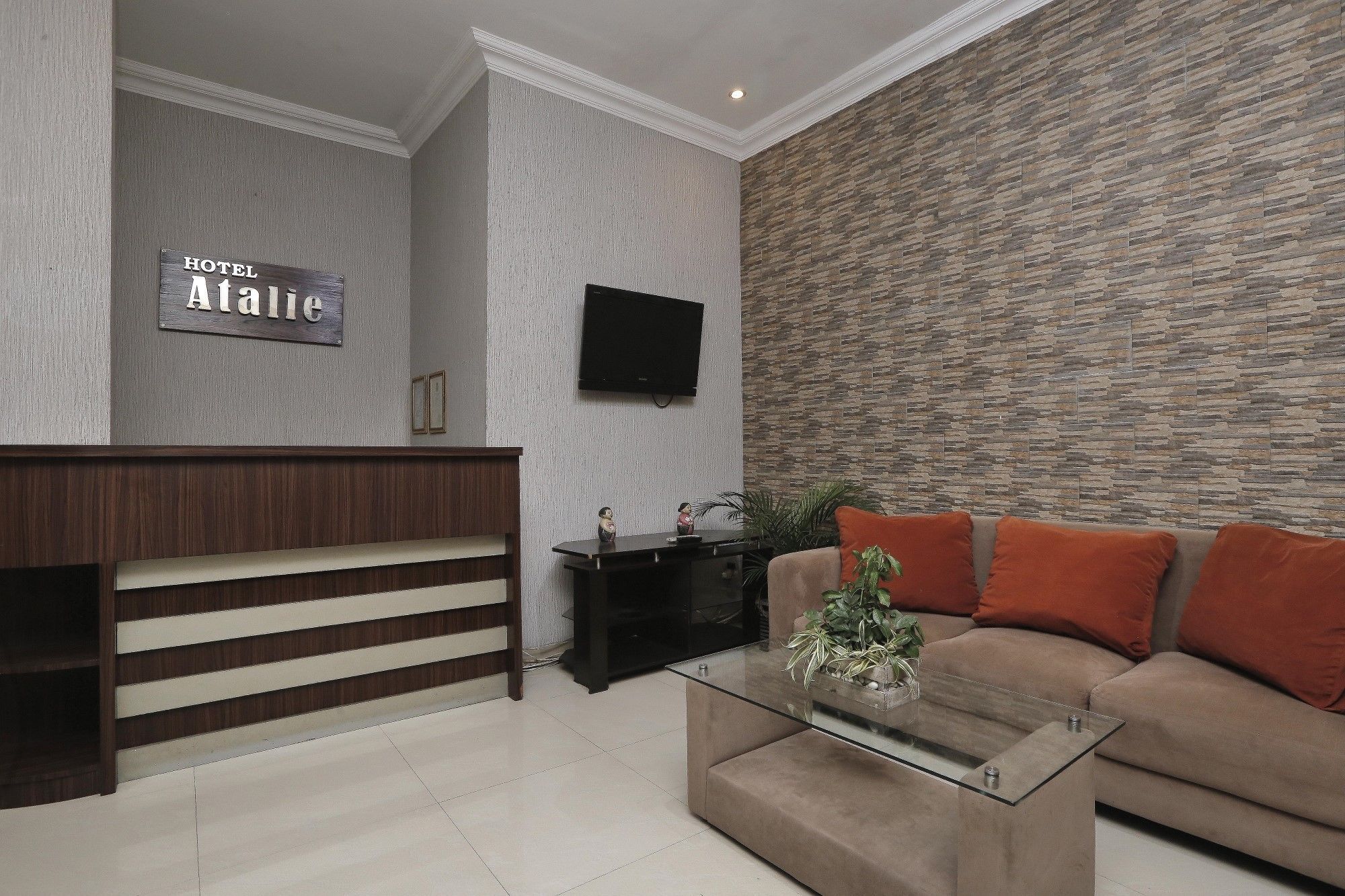 Hotel Atalie Malioboro By Natt'S Hospitality Yogyakarta Kültér fotó